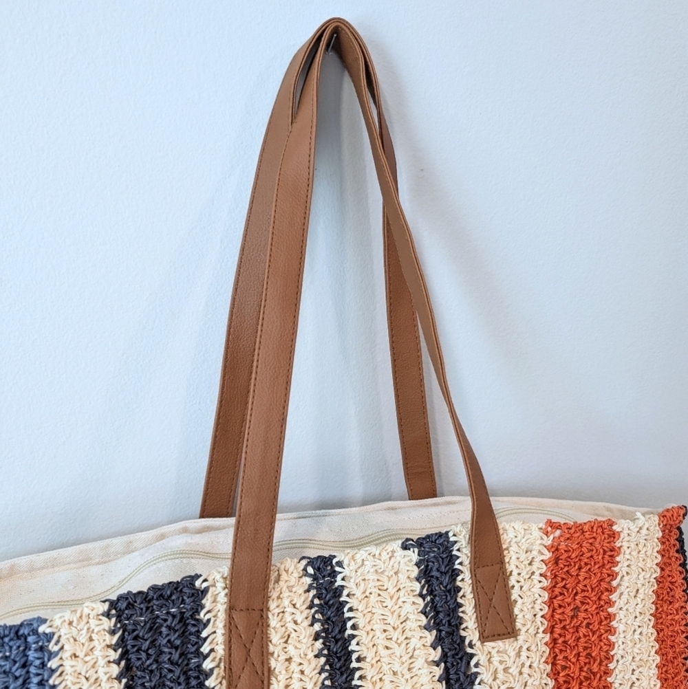 Rays For Days Raffia Beach Tote - Picture 2 of 9